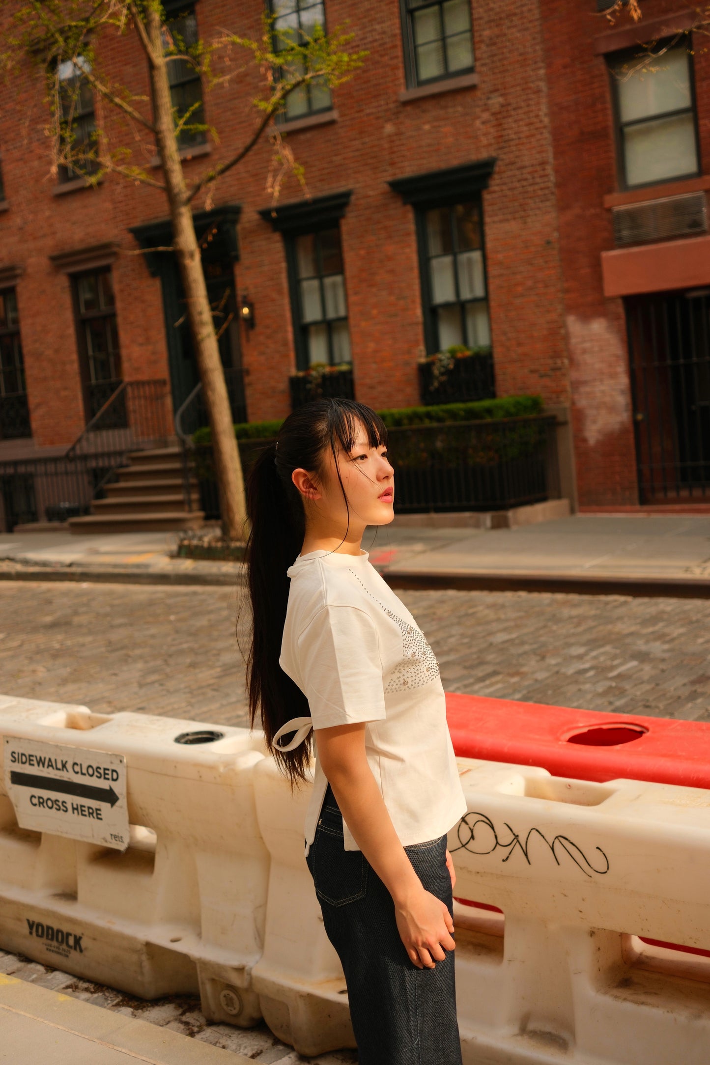 Glimmer Backless Tee (white)
