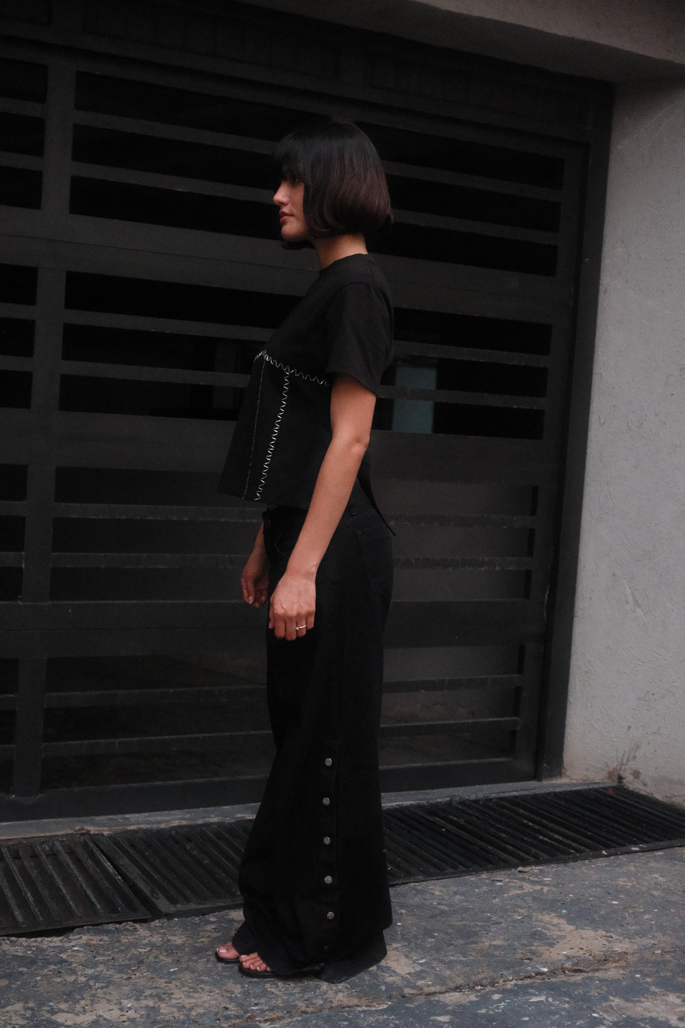 Side Buttons Jeans