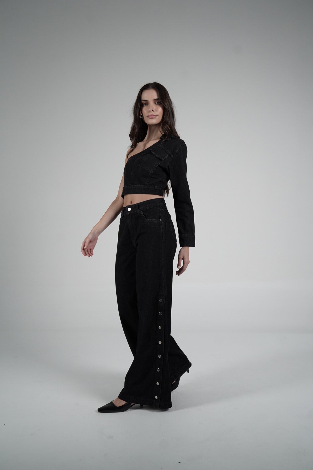 Side Buttons Jeans