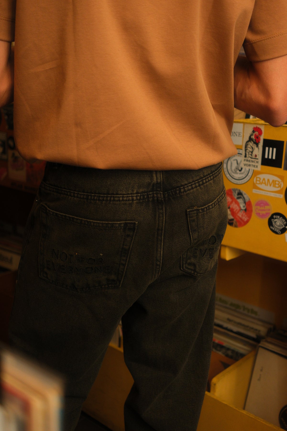 Black Sandy Jeans