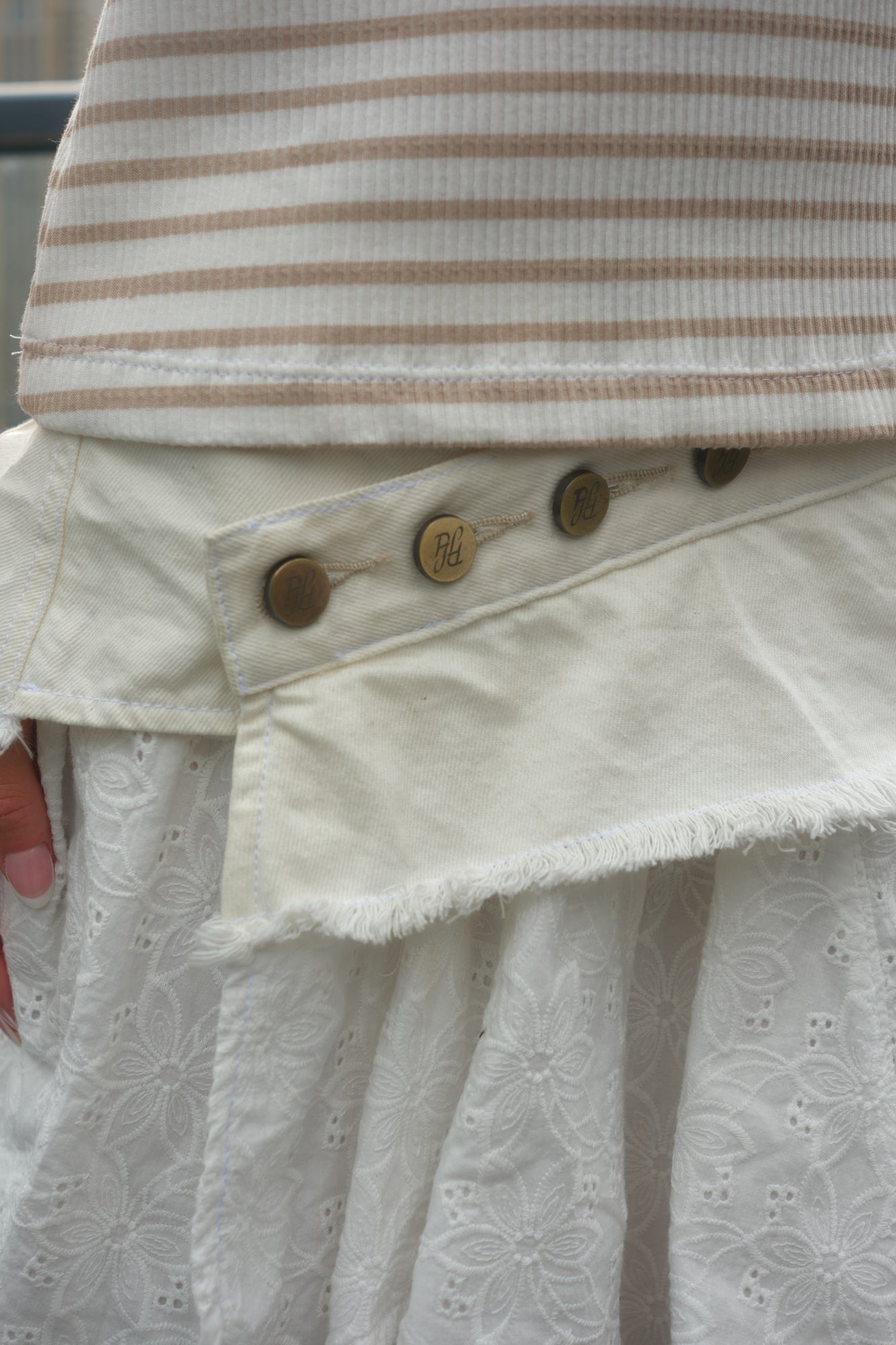 Lace twisted skirt (PREORDER)